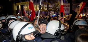 Streit um Verfassungsgericht &ndash; Pr&auml;sident will &bdquo;Wiederherstellung verfassungsm&auml;&szlig;iger Ordnung&ldquo;